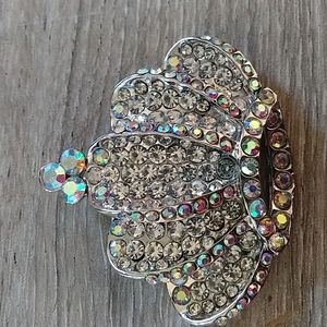 Crown brooch